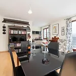 Cracow Pilotow Cosy With Free Parking By Renters Apartamento