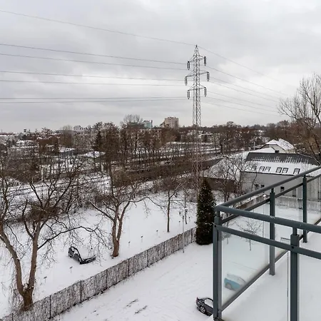 Cracow Pilotow Cosy With Free Parking By Renters Apartman Krakkó