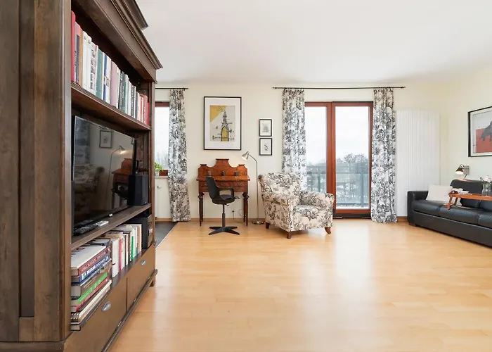 Cracow Pilotow Cosy With Free Parking By Renters Appartement